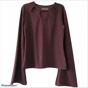 Mudd 3 Keyhole Long Sleeved Fitted Top